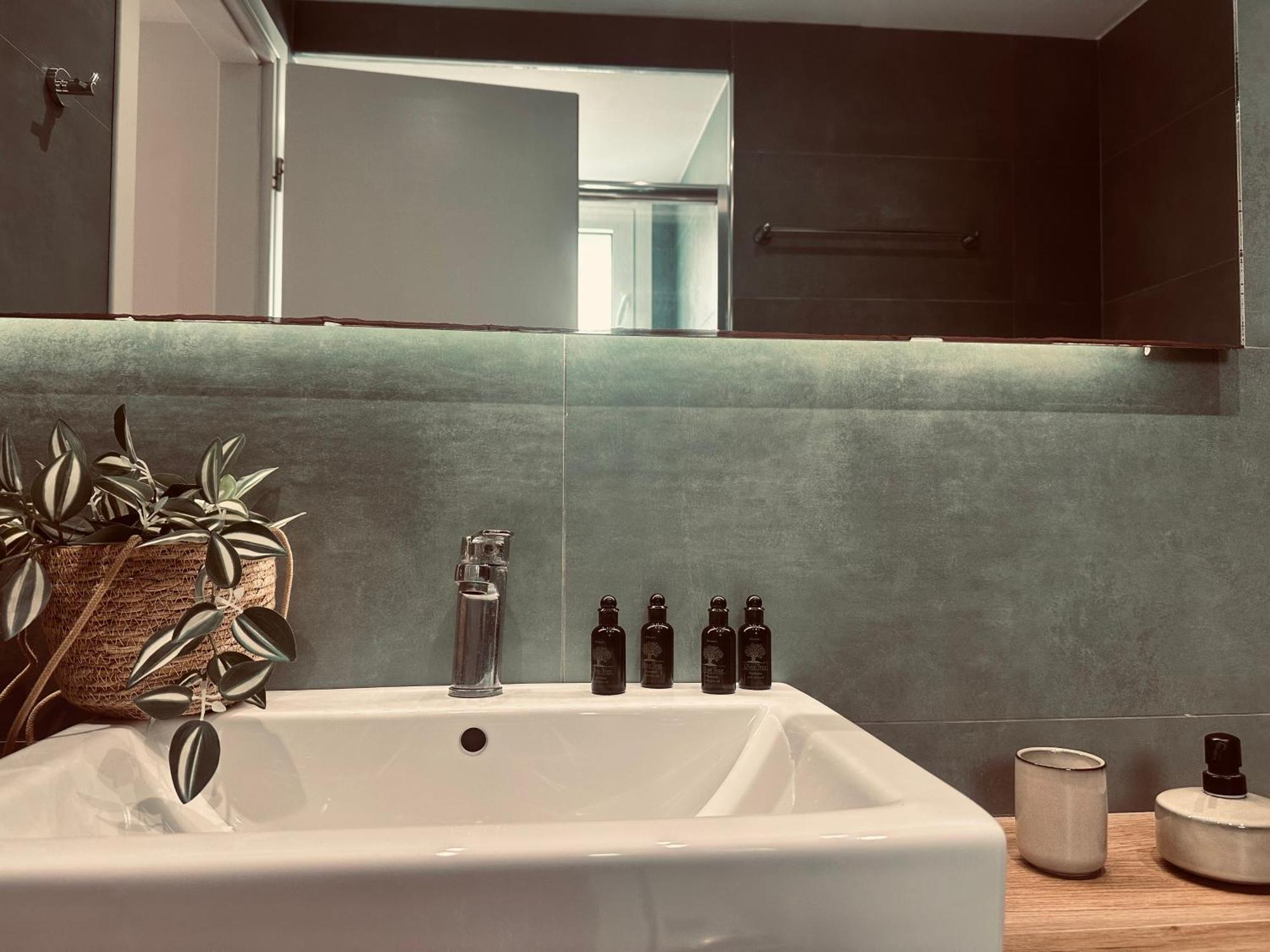 Tzane Luxury Suites Закінф Екстер'єр фото