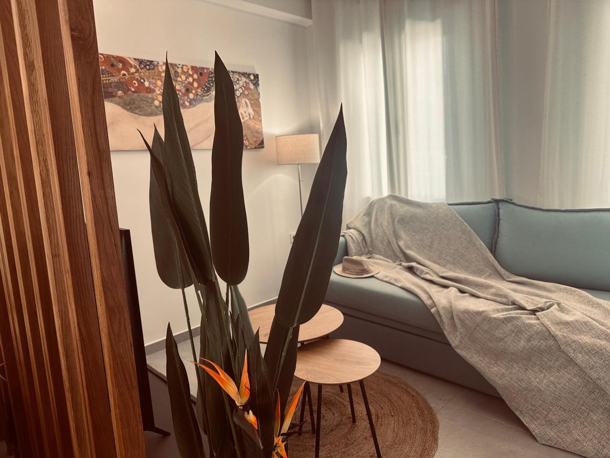 Tzane Luxury Suites Закінф Екстер'єр фото
